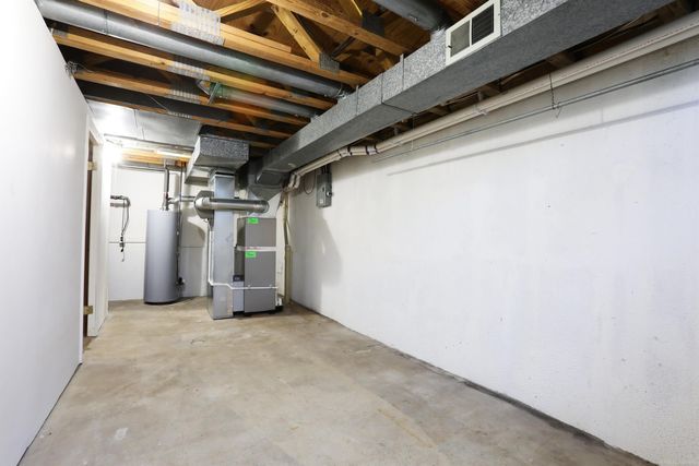 39549 Chantilly Drive, Sterling Heights, MI 48313