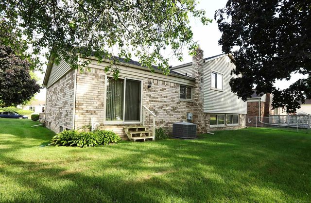39549 Chantilly Drive, Sterling Heights, MI 48313