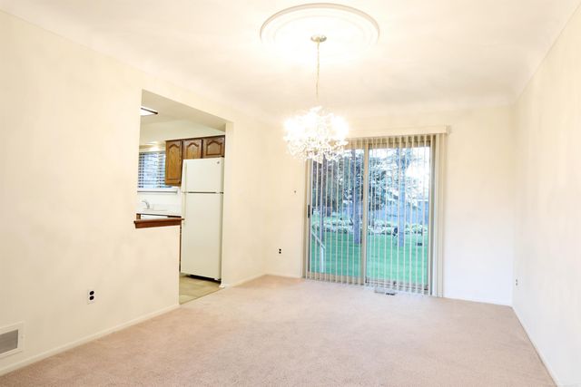 39549 Chantilly Drive, Sterling Heights, MI 48313
