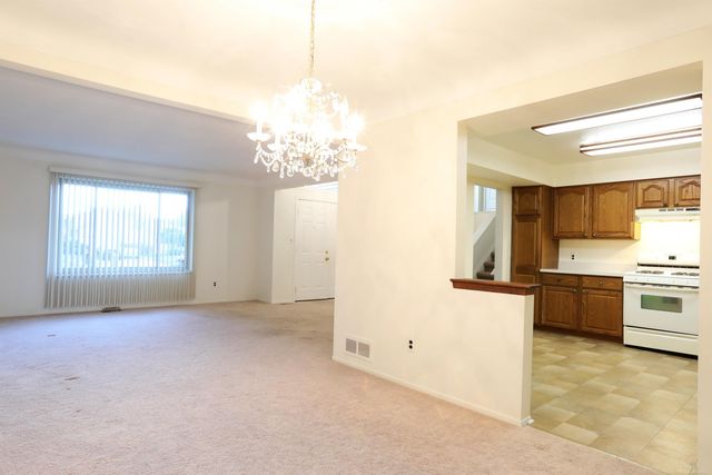 39549 Chantilly Drive, Sterling Heights, MI 48313