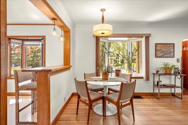 1077 Lafond Avenue, Saint Paul, MN 55104
