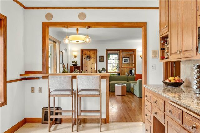1077 Lafond Avenue, Saint Paul, MN 55104