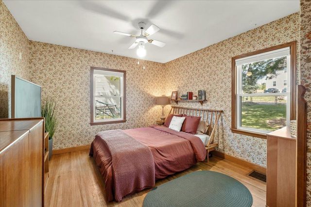 1077 Lafond Avenue, Saint Paul, MN 55104