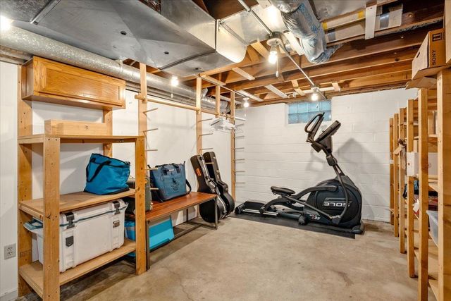1077 Lafond Avenue, Saint Paul, MN 55104
