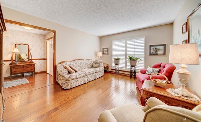 2910 Kings Harbour Road, Panama City, FL 32405