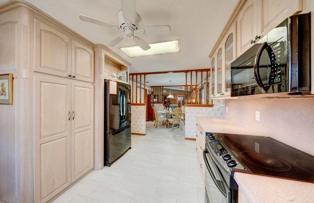 2910 Kings Harbour Road, Panama City, FL 32405