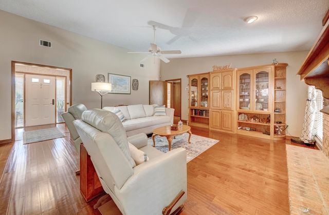 2910 Kings Harbour Road, Panama City, FL 32405
