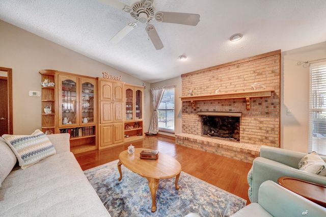 2910 Kings Harbour Road, Panama City, FL 32405