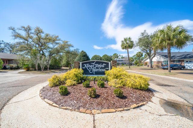 2910 Kings Harbour Road, Panama City, FL 32405