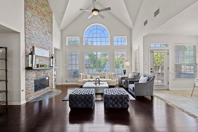 1912 Mulligan DR, Round Rock, TX 78664