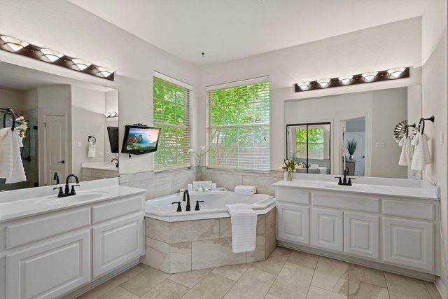 1912 Mulligan DR, Round Rock, TX 78664