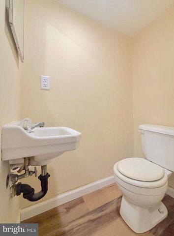 468 RARITAN AVE, Atco, NJ 08004