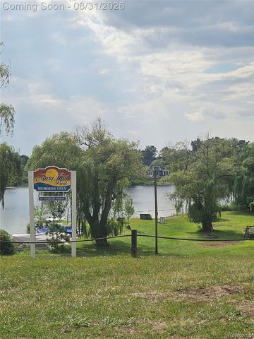 1269 Beemer Court, Oxford Charter Township, MI 48371