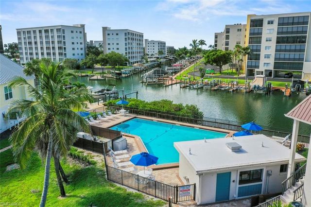 200 Lenell RD 215, Fort Myers Beach, FL 33931