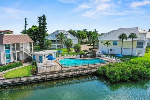 200 Lenell RD 215, Fort Myers Beach, FL 33931