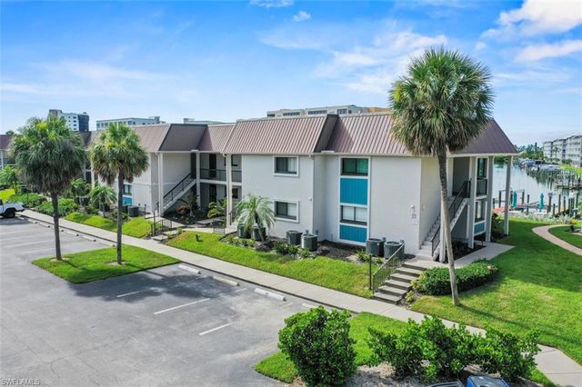 200 Lenell RD 215, Fort Myers Beach, FL 33931