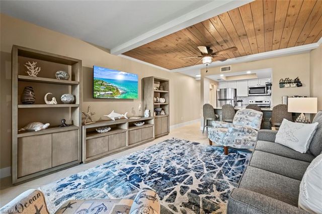 200 Lenell RD 215, Fort Myers Beach, FL 33931
