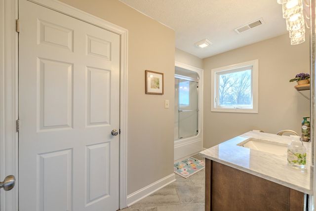 35 TENNESSEE RIVER LN, Savannah, TN 38372