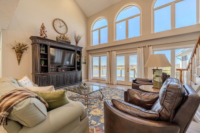 35 TENNESSEE RIVER LN, Savannah, TN 38372