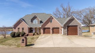 35 TENNESSEE RIVER LN, Savannah, TN 38372