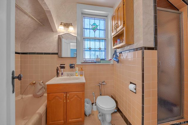 157-10 46 Avenue, Flushing, NY 11355