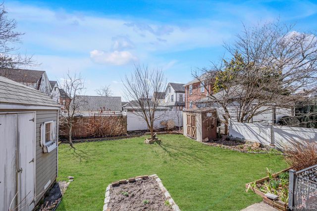 157-10 46 Avenue, Flushing, NY 11355