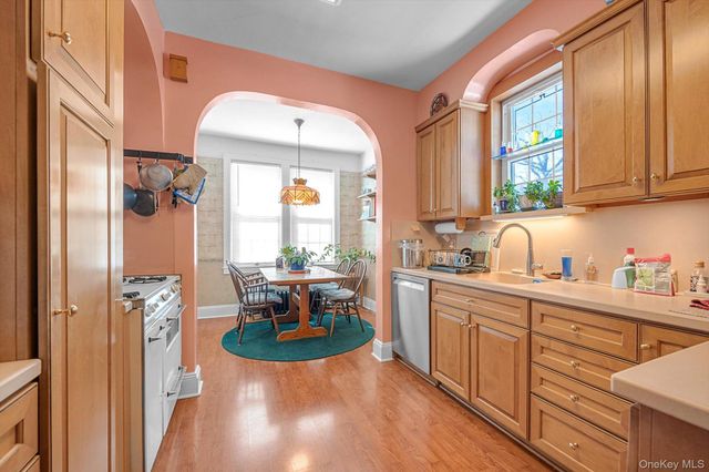 157-10 46 Avenue, Flushing, NY 11355