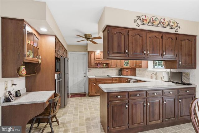 546 HI VIEW DR, Lititz, PA 17543