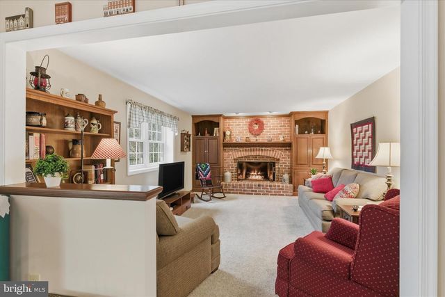 546 HI VIEW DR, Lititz, PA 17543