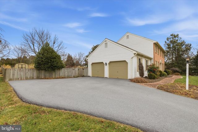 546 HI VIEW DR, Lititz, PA 17543