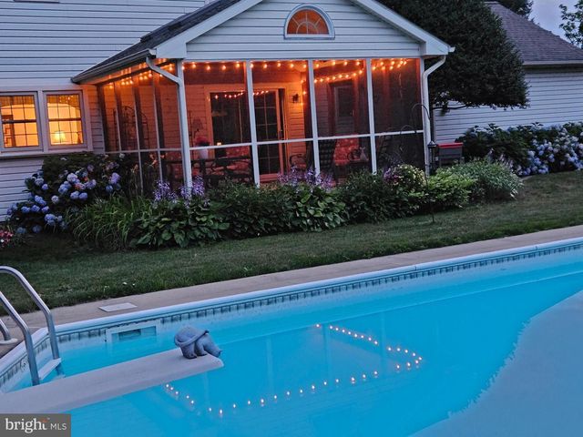 546 HI VIEW DR, Lititz, PA 17543