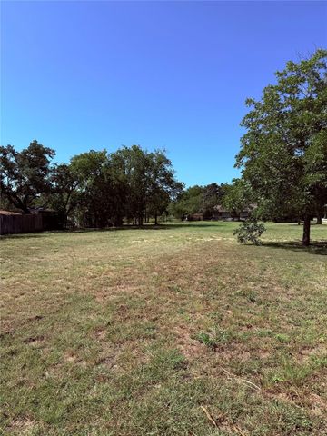 200 Carl Shipp DR, Liberty Hill, TX 78642