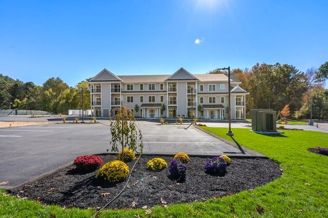 242 Main 203, Millis, MA 02054