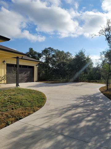 1248 Lake Shore DR B, Spicewood, TX 78669