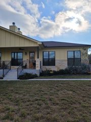 1248 Lake Shore DR B, Spicewood, TX 78669
