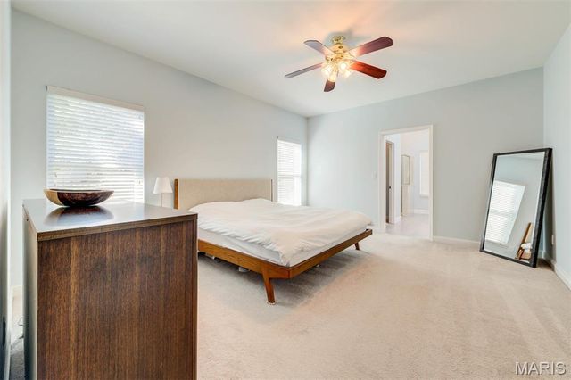 10825 Larkspur Drive, St Louis, MO 63123