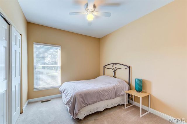 10825 Larkspur Drive, St Louis, MO 63123