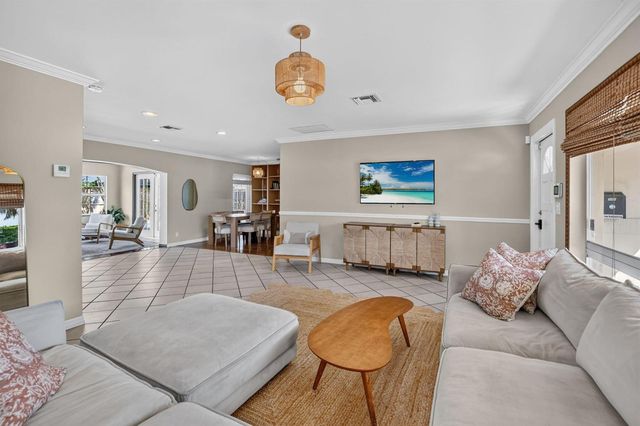 301 SE 8th Avenue, Deerfield Beach, FL 33441