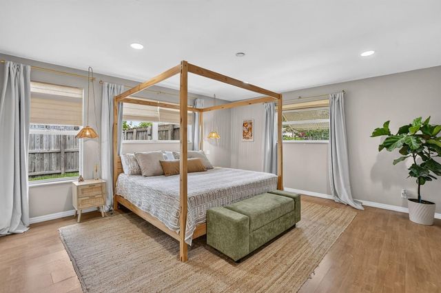 301 SE 8th Avenue, Deerfield Beach, FL 33441
