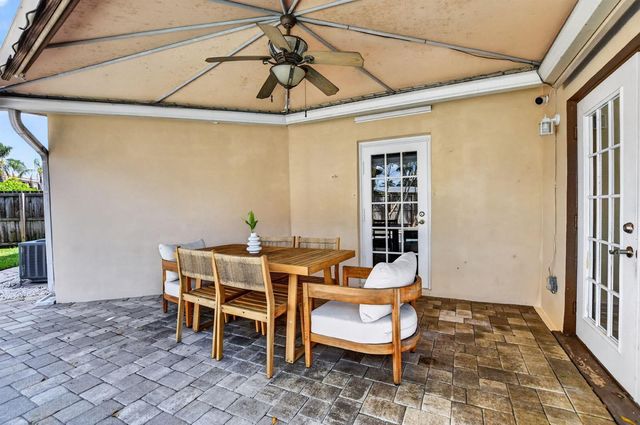 301 SE 8th Avenue, Deerfield Beach, FL 33441