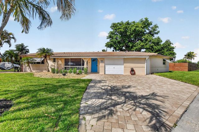 301 SE 8th Avenue, Deerfield Beach, FL 33441