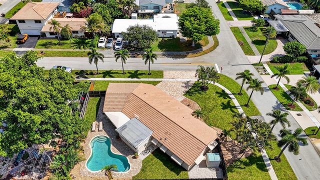 301 SE 8th Avenue, Deerfield Beach, FL 33441