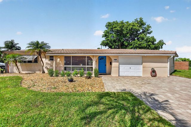 301 SE 8th Avenue, Deerfield Beach, FL 33441