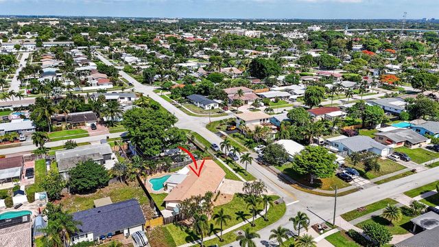 301 SE 8th Avenue, Deerfield Beach, FL 33441
