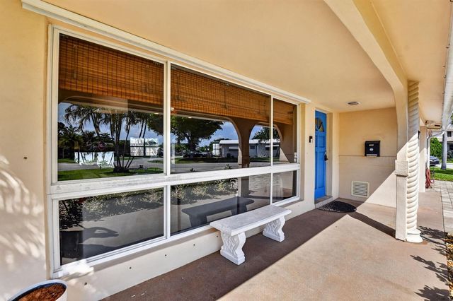 301 SE 8th Avenue, Deerfield Beach, FL 33441