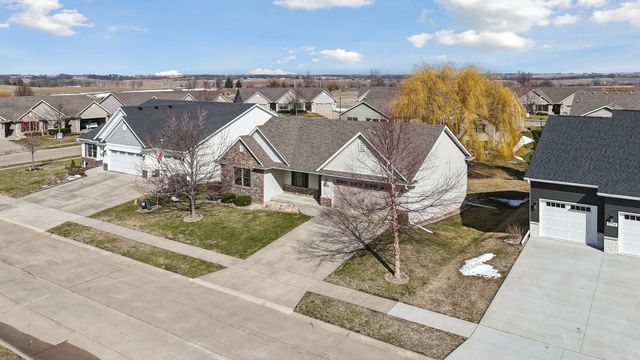 1716 Conor Court, Clinton, IA 52732