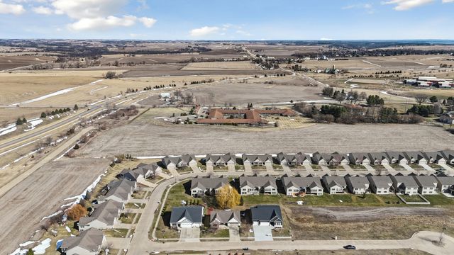 1716 Conor Court, Clinton, IA 52732