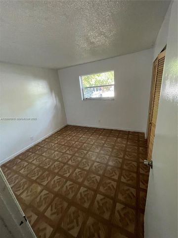 3677 Florida Avenue 3677, Miami, FL 33133