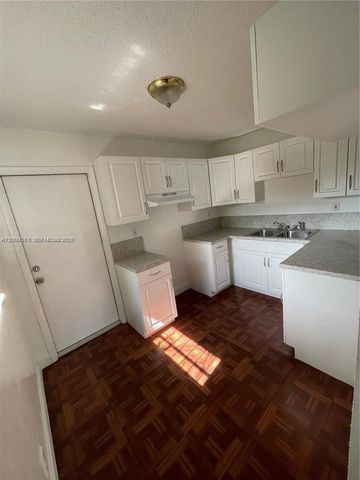 3677 Florida Avenue 3677, Miami, FL 33133