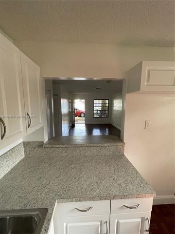 3677 Florida Avenue 3677, Miami, FL 33133